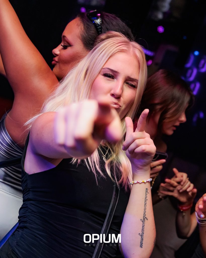 opium guestlist girls